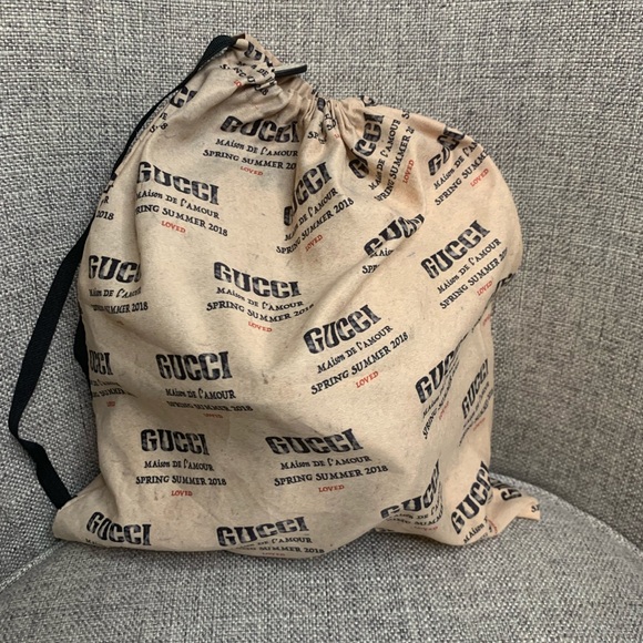 GUCCI X SEGA Calfskin GUCCY Stars Mini Dome Shoulder Bag Mystic White Gold - Picture 6 of 14